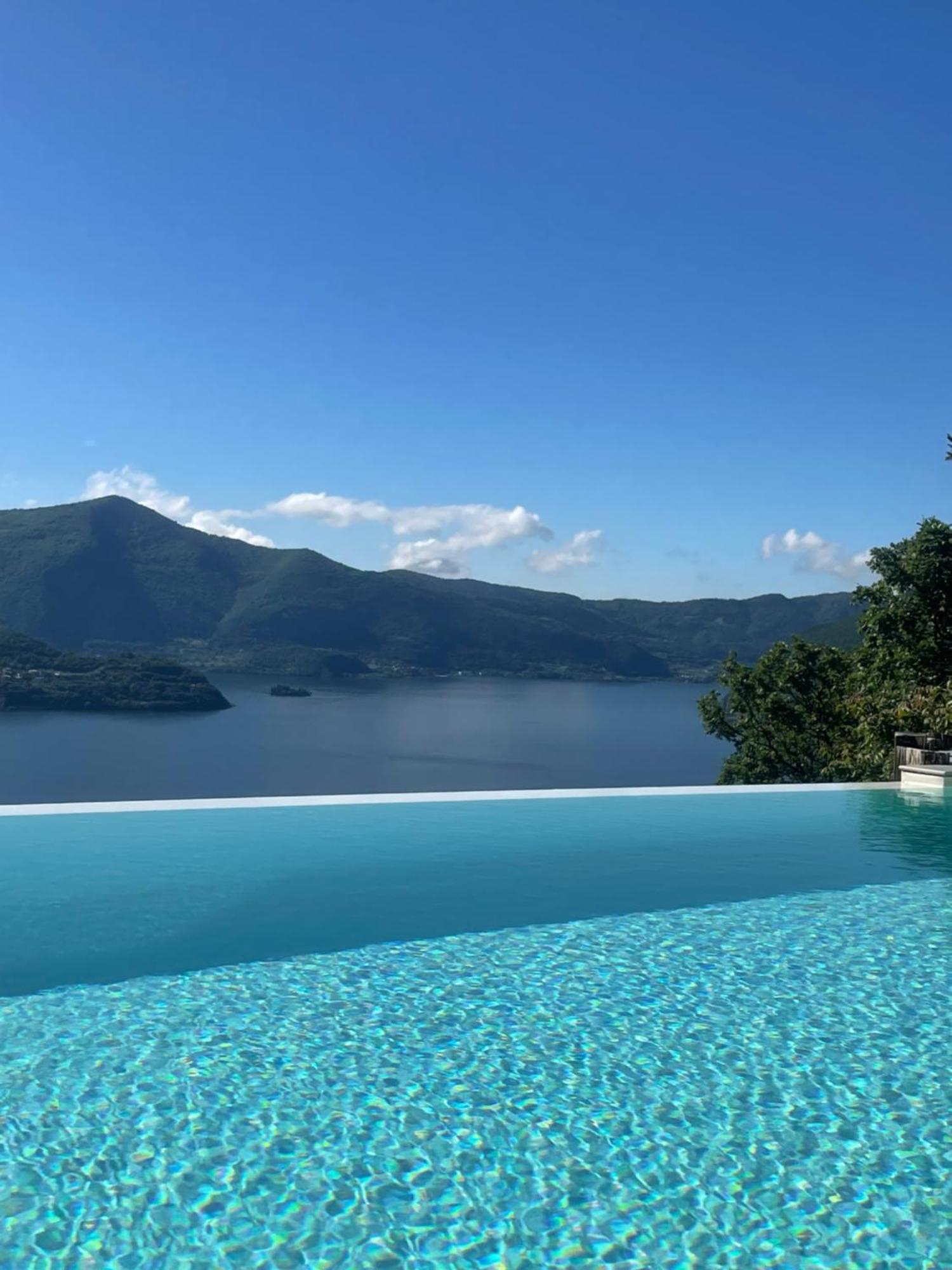 Mia Isola With Lake View, Garden And Swimming Pool Parzanica المظهر الخارجي الصورة