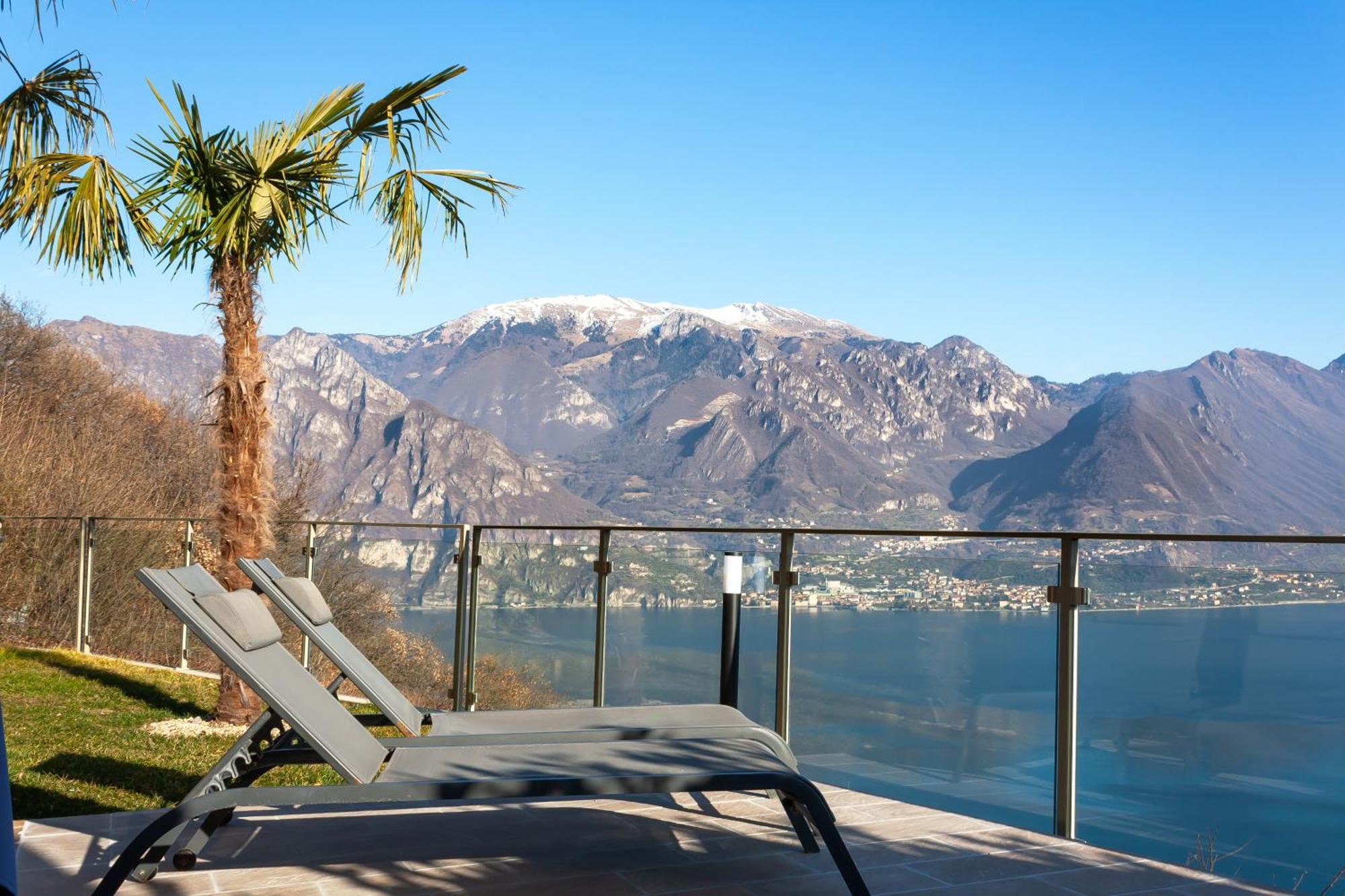Mia Isola With Lake View, Garden And Swimming Pool Parzanica المظهر الخارجي الصورة